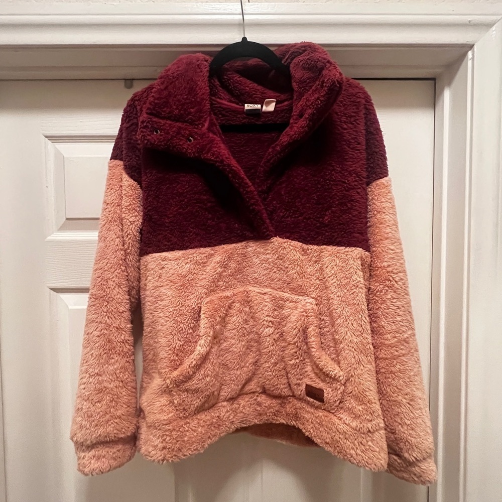 NEW Roxy Fluffy Maroon and Pink Half Zip Hoodie Size Large